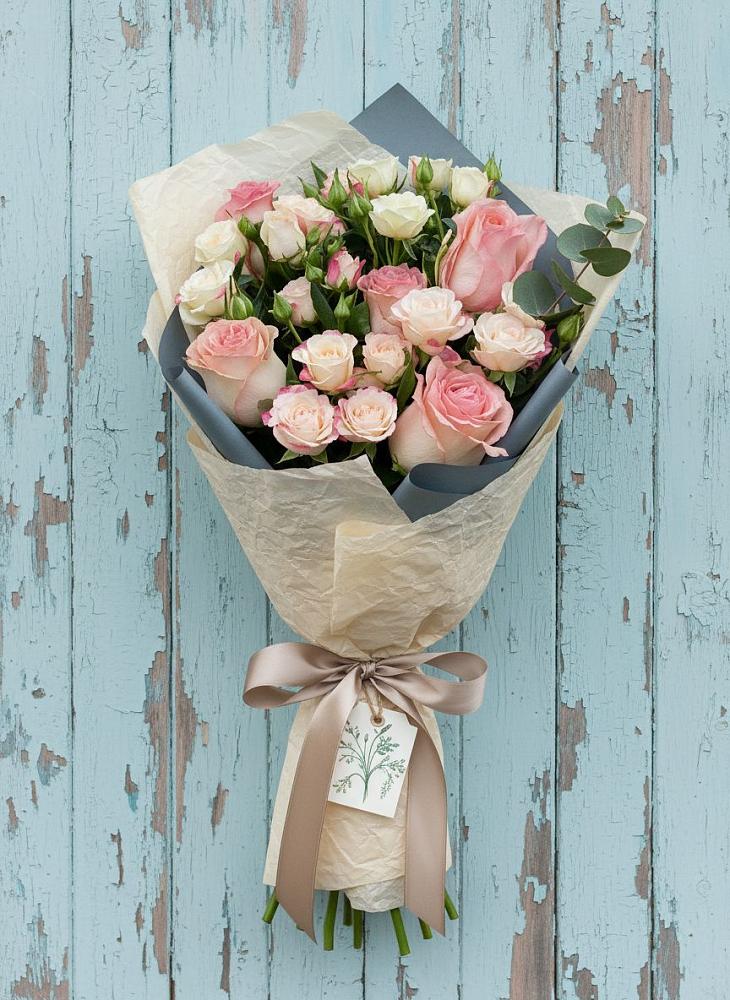 Букет цветов из: Розы в Гидроузел