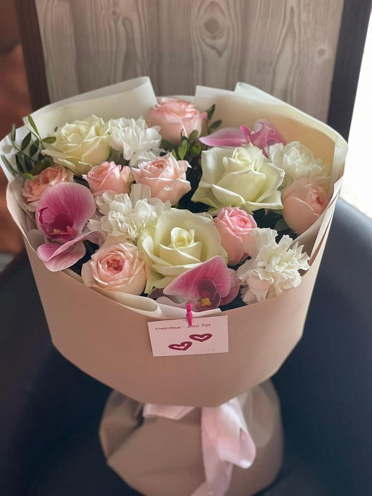 Букет цветов из: Орхидеи, Розы и Гвоздики в Гидроузел