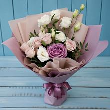 Букет цветов из:  Розы и Лизиантусы в Гидроузел