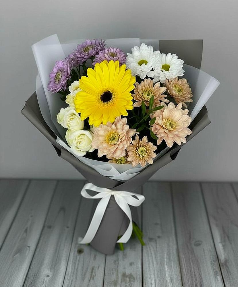 Букет цветов из: Розы, Герберы и Хризантемы в Гидроузел
