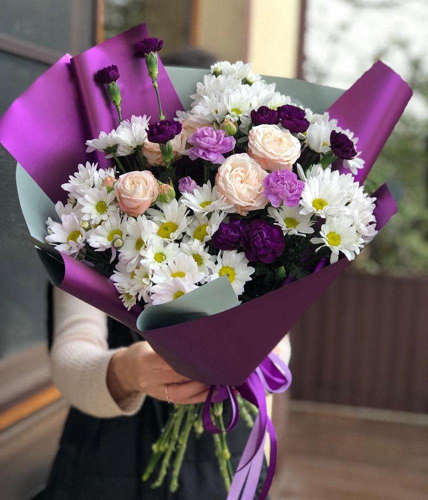 Букет цветов из: Хризантемы, Гвоздики и Розы в Гидроузел