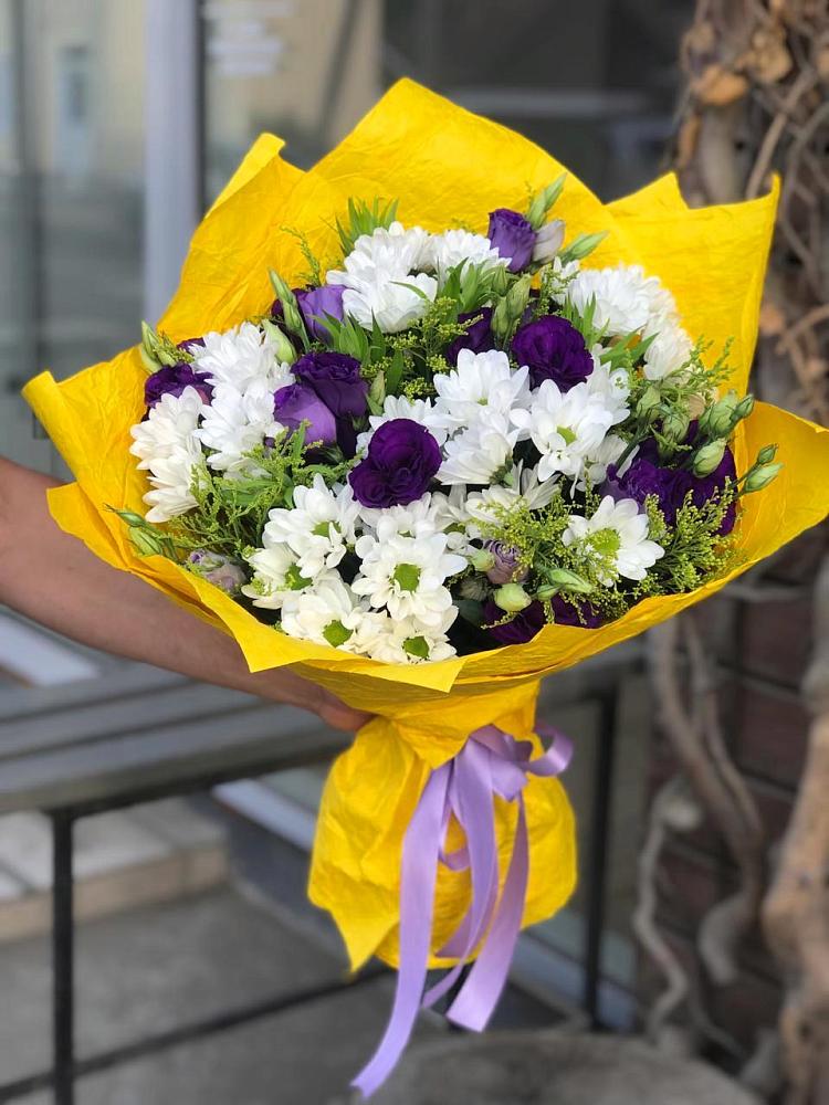 Букет цветов из: Ирисы, Хризантемы и Ромашки в Гидроузел