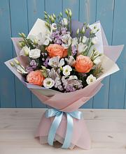 Букет цветов из:  Лизиантусы, Розы, Альстромерии и Гипсофила в Гидроузел