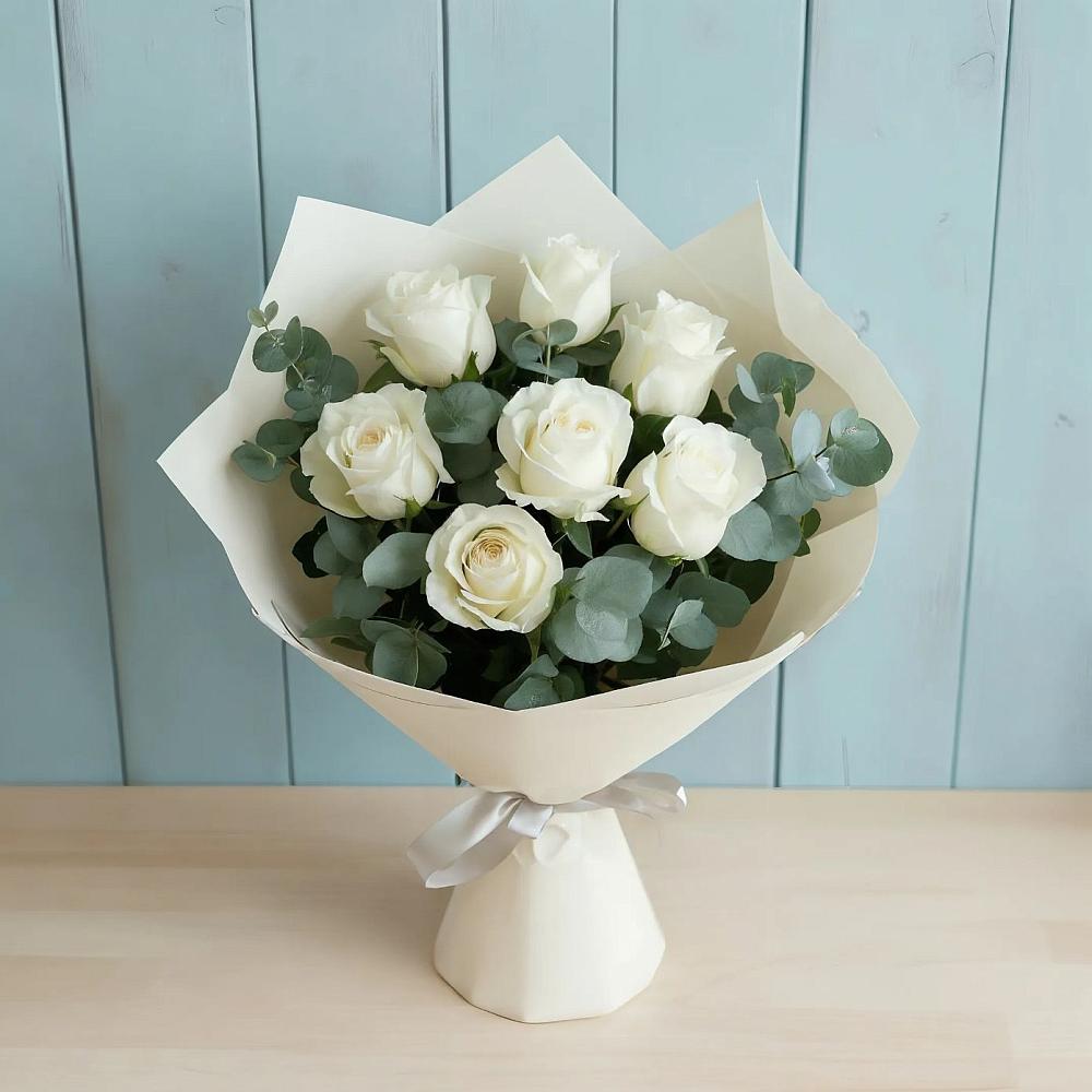 Букет Белые розы в Эвкалипте в Гидроузел