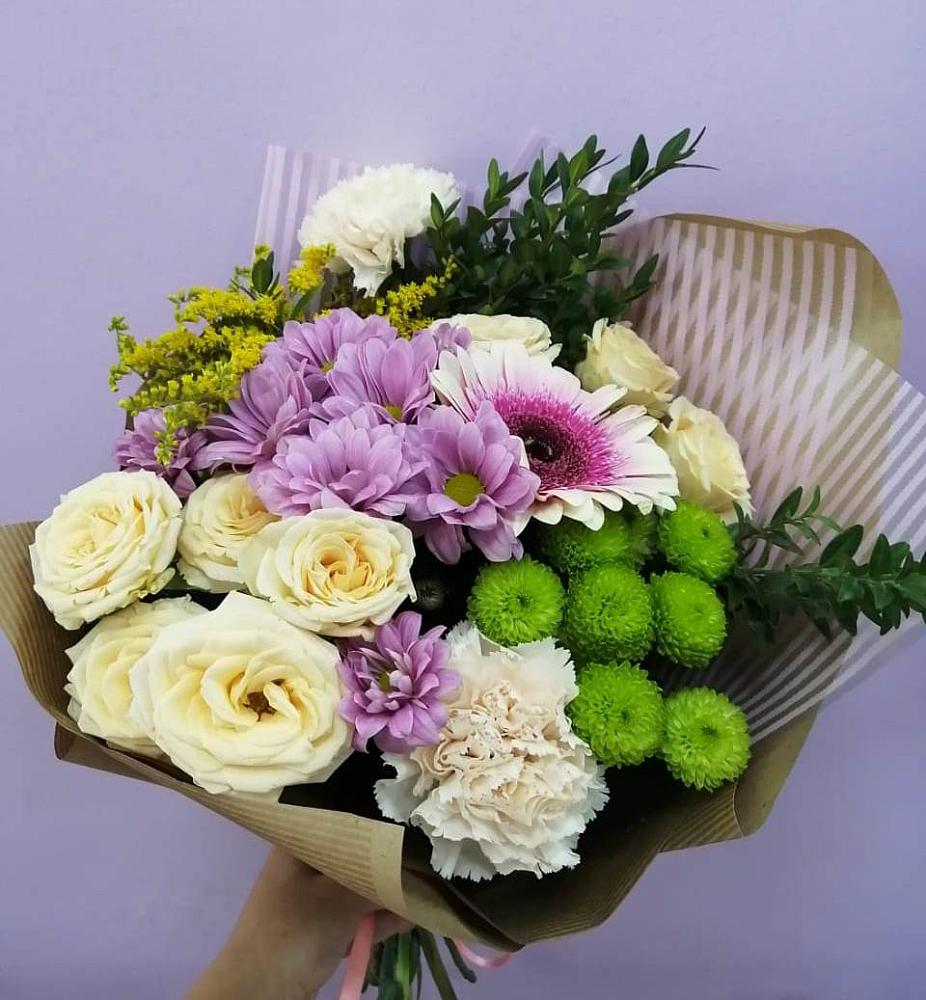 Букет цветов из: Хризантемы, Розы, Гвоздики и Герберы в Гидроузел