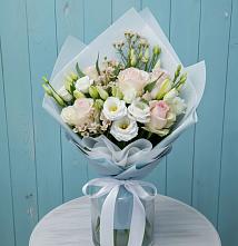 Букет цветов из:  Розы и Лизиантусы в Гидроузел