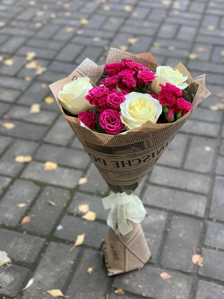 Букет цветов из: Розы в Гидроузел