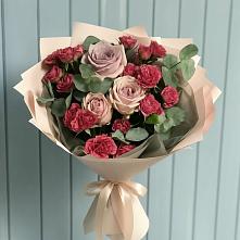 Букет цветов из:  Гвоздики и Розы в Гидроузел